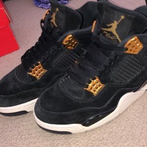 Jordan 4 Royalty